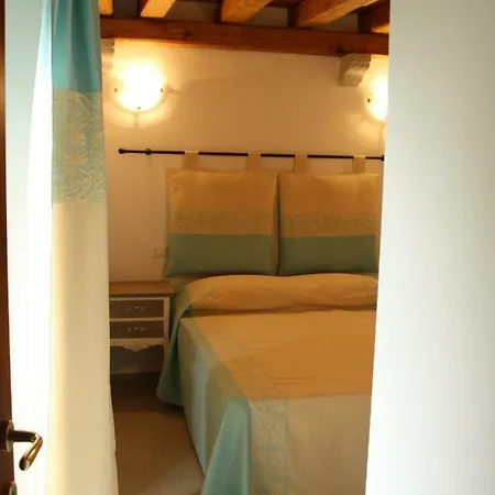 Piazza Di L'ara Bed & Breakfast