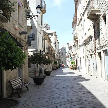 Piazza Di L'ara 2*