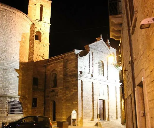 ベッド・アンド・ブレックファスト Piazza Di L'ara 3*