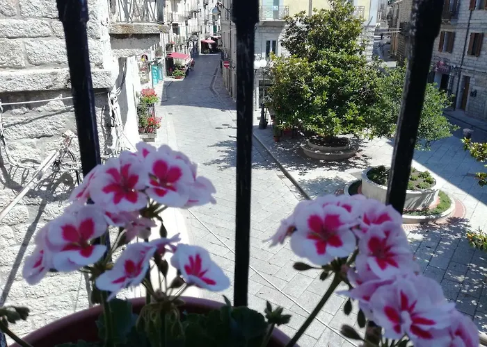 Piazza Di L'ara 3* Tempio Pausania