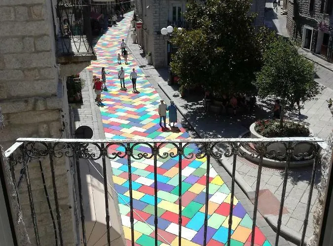 ベッド・アンド・ブレックファスト Piazza Di L'ara